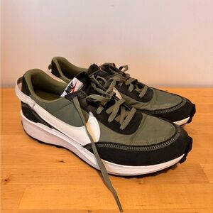 Nike Waffle One Men's Green and Black Sneakers